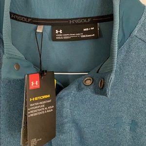 Brand new w tags Under Armour Golf pullover